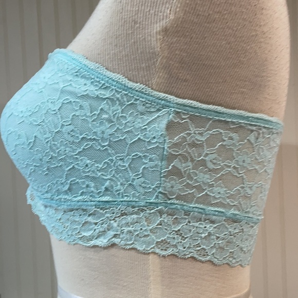 Strapless Bra-Lette. Barely worn. M or L - Picture 2 of 4